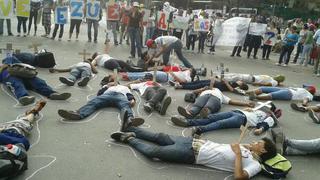 Altamira: Una barricada humana en honor de los fallecidos