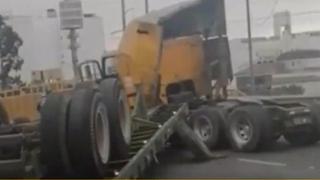 Panamericana Sur: reportan congestión vehicular debido a despiste de tráiler | VIDEO