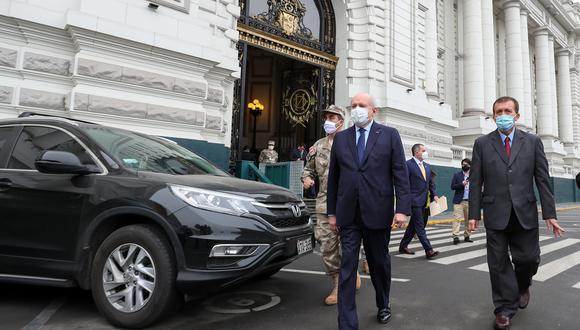 Cateriano acudió el jueves a la sede del Parlamento para conversar con Manuel Merino de Lama. El nuevo titular de la PCM hará lo propio con diversas organizaciones políticas (Foto: PCM)