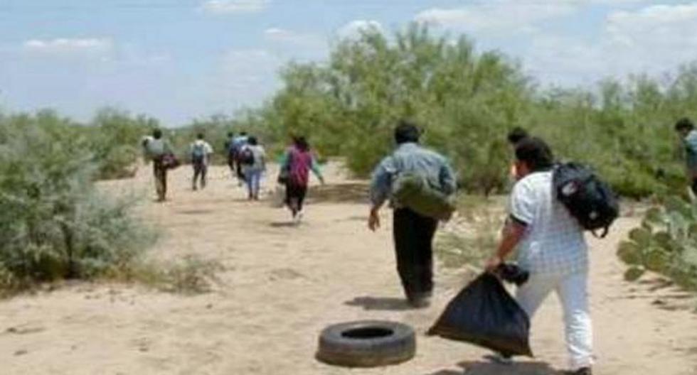Muchos inmigrantes arriesgan sus vidas cruzando el desierto de Arizona para llegar ilegalmente a EEUU. (Foto: elimparcial.com)