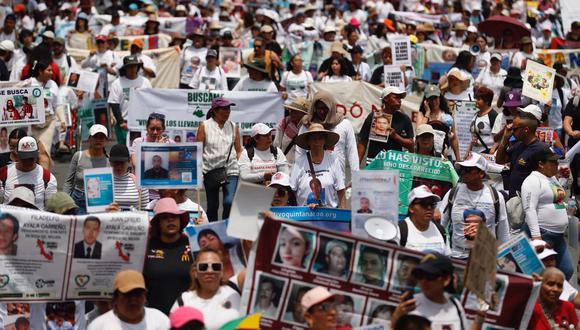 Madres y familiares de las víctimas de desaparición protestaron este viernes por las principales avenidas de Ciudad de México (México). EFE/Sáshenka Gutiérrez