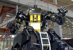 ARCHAX, el robot humanoide con brazos funcionales que se manejan con dos joysticks | FOTOS