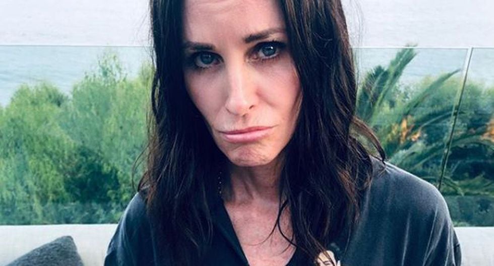 7. Courtney Cox's Best Blonde Hair Moments on Instagram - wide 2