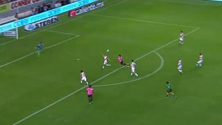 Pedro Gallese: mala salida, error en despeje y gol del rival
