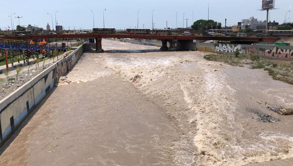 Indeci exhortó a las autoridades locales ejecutar sus planes de contingencia y disponer el monitoreo permanente de los ríos para tomar medidas o alertar evacuación. (Foto: archivo/ El Comercio)