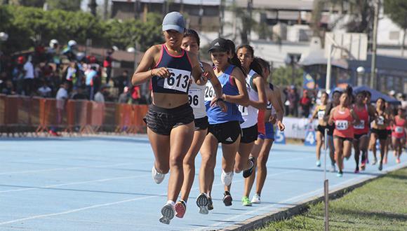 Gabriela Delgado (Arequipa) y Mauricio Garrido se impusieron en los 200 metros.