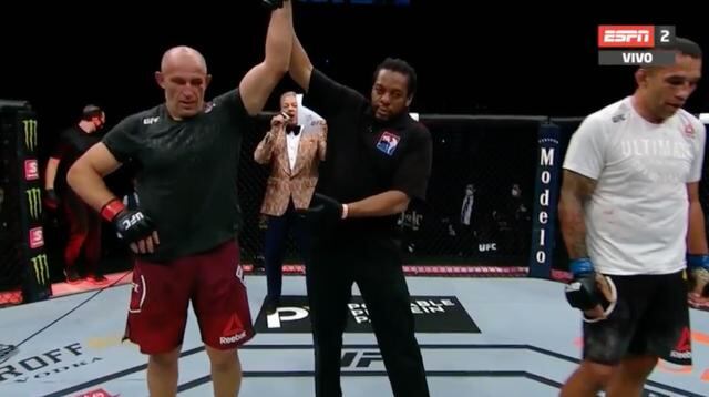 Oleinik venció a Werdum por decisión dividida