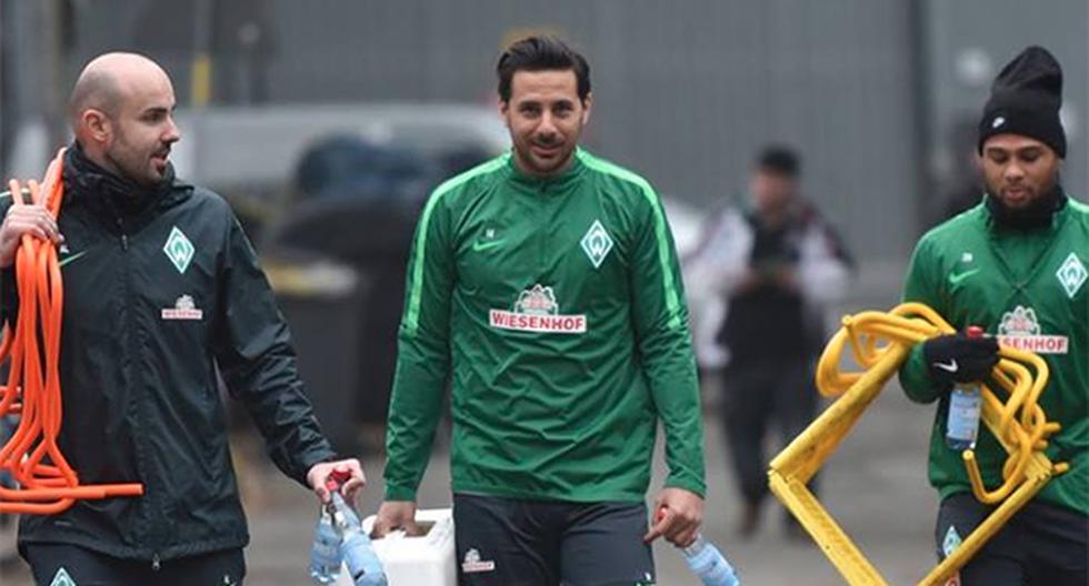 Claudio Pizarro preocupó a sus hinchas al volverse a lesionar antes de su esperado estreno en la temporada de la Bundesliga. En Werder Bremen hay una esperanza. (Foto: Facebook - Werder Bremen)