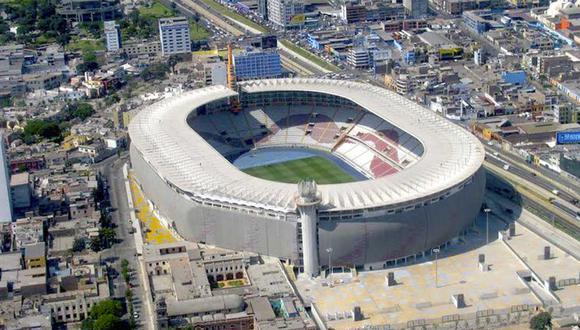 El césped del Estadio Nacional se encuentra en malas condiciones, tras la cuarentena. (GEC)