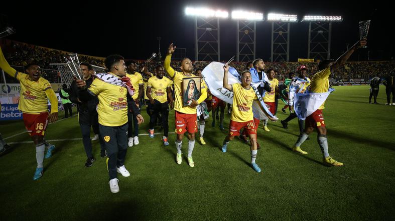 Final del partido: Aucas es campeón del fútbol ecuatoriano luego de 77 años