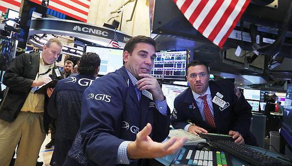 Wall Street empezó hoy marcada por la precaución de los inversores a los próximos movimientos de la FED. (Foto: AFP)