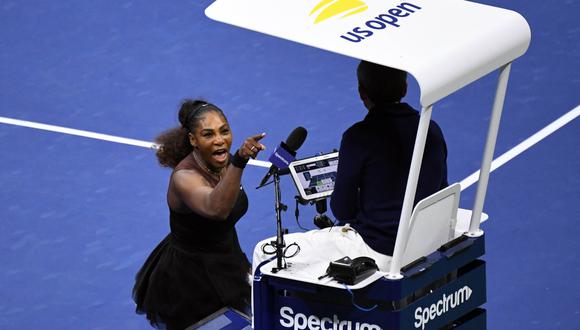 Serena Williams tuvo un comportamiento polémico en la final femenina del US Open 2018. (Foto: Reuters)
