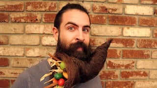 ¡La barba más popular del mundo! Mira sus ingeniosas formas de arreglarla