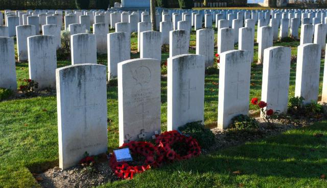 En respuesta a la dolorosa pérdida, Kipling publicó en 1916 un poema titulado "My boy Jack" (Mi hijo Jack) sobre un joven marinero desaparecido en la Primera Guerra Mundial. (Foto: AFP)