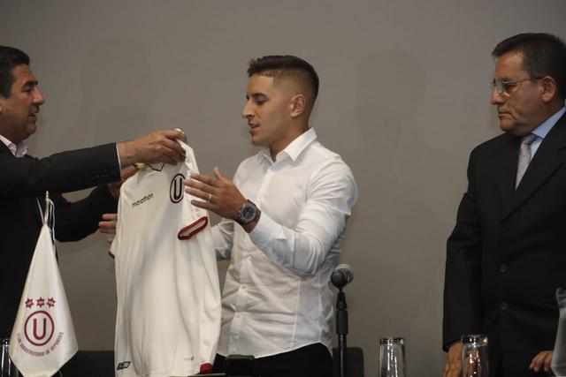 Alejandro Hohberg fue presentado por Universitario de Deportes en un hotel de la capital. | Foto: Renzo Salazar / GEC