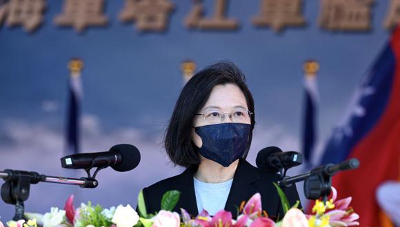 La presidenta de Taiwán, Tsai Ing-wen, habla durante la ceremonia de inauguración de un Corvette Ta Chiang en una base naval en Yilan el 9 de septiembre de 2021. (Sam Yeh / AFP).
