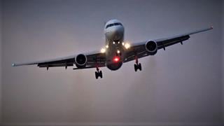 Pavor en el aire: captan terrorífico intento de aterrizaje del avión de Manchester City | VIDEO