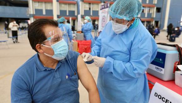 Para este sábado 10 y domingo 11 de julio está previsto vacunar a cerca de 200 mil personas que requieran su segunda dosis, rezagados, entre otros. (Foto: Minsa)