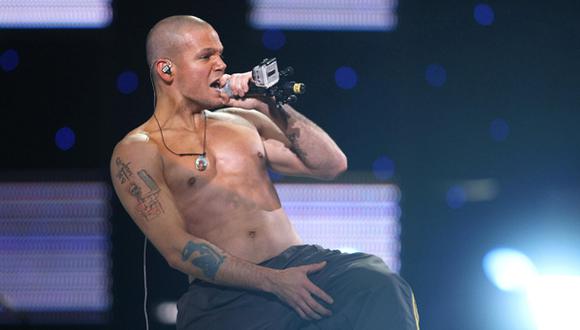 Calle 13: René Pérez ofrece tocar gratis tras postergación