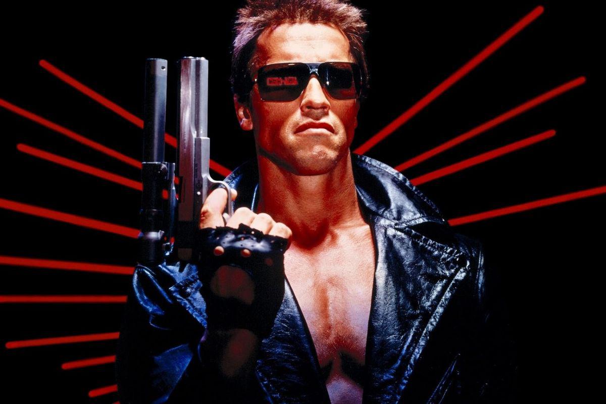 Hace 35 años Arnold Schwarzenegger se inmortalizó como un icónico robot asesino del futuro. (Foto: Orion Pictures)