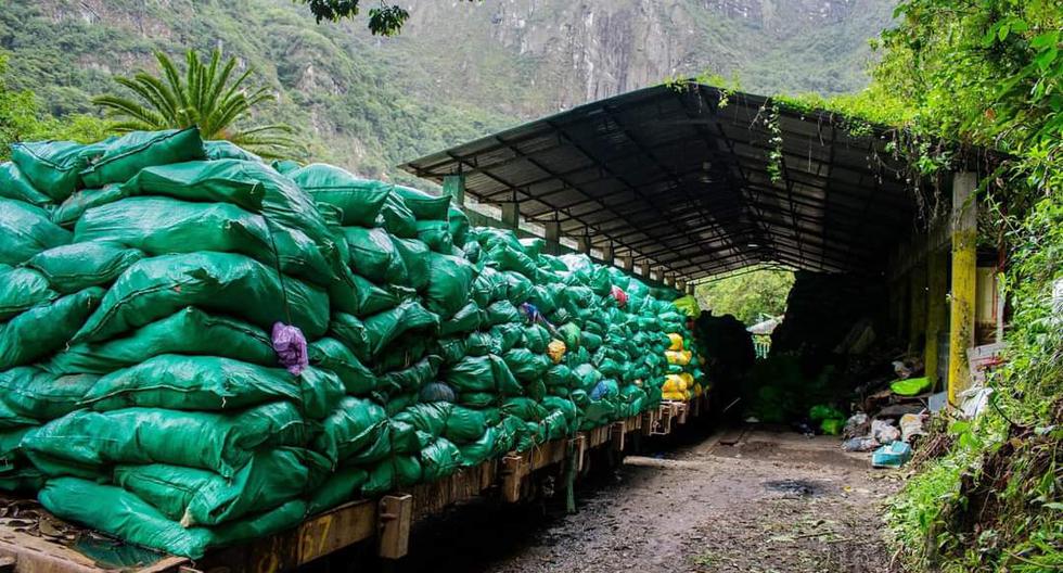 Las plataformas de PeruRail suelen transportar los residuos sólidos desde Machu Picchu Pueblo, pero por bloqueos y manifestaciones ya no pueden hacerlo. (Foto: Municipalidad Distrital de Machu Picchu)
