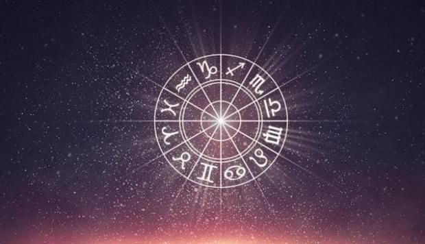 NUEVO AÑO 2019 | El horóscopo para el año 2019 para todos los signos del zodiaco estará muy equilibrado. Los astros permitirán un provechoso periodo. (Foto: Freepik)
