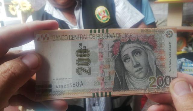 Esta banda delincuencial se dedica a la falsificación de billetes de 20, 50, 100 y 200 soles, especialmente de esta última denominación. (Foto: Difusión)