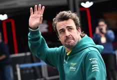 Fernando Alonso renueva con Aston Martin hasta finales del 2026