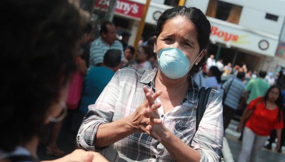 En el Perú, se podría reducir los efectos del posible contagio de coronavirus haciendo que los empleados —cuyos trabajos lo permitan— continúen con su labor mediante el teletrabajo, desde casa. (Foto: GEC)