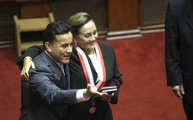 Rosa Nuñez juró como congresista en reemplazo de Urtecho - 4