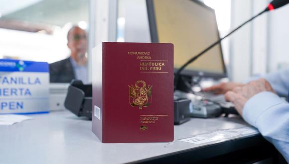 Cuál es el nuevo precio de los pasaportes electrónicos con 10 años de vigencia, según Migraciones | Foto: Andina