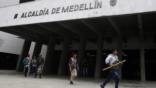 Colombia: Indígenas que protestaban en el centro de Medellín irrumpen en la Alcaldía