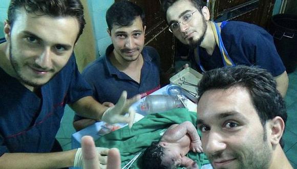 Médicos sirios salvan bebe que nació con metralla en la cabeza