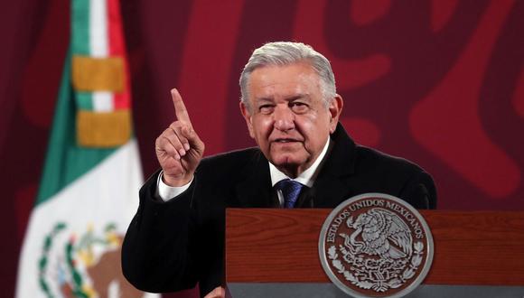 El presidente de México, Andrés Manuel López Obrador (AMLO), habla durante su conferencia matutina en el Palacio Nacional. (EFE/ Sáshenka Gutiérrez).