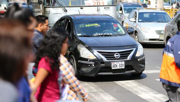 ACTU rechaza e invoca a congresistas a no aprobar propuesta que busca legalizar el servicio del taxi colectivo. (Foto: GEC)