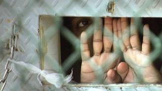 EE.UU.: Prohíben alimentar por la fuerza a preso de Guantánamo