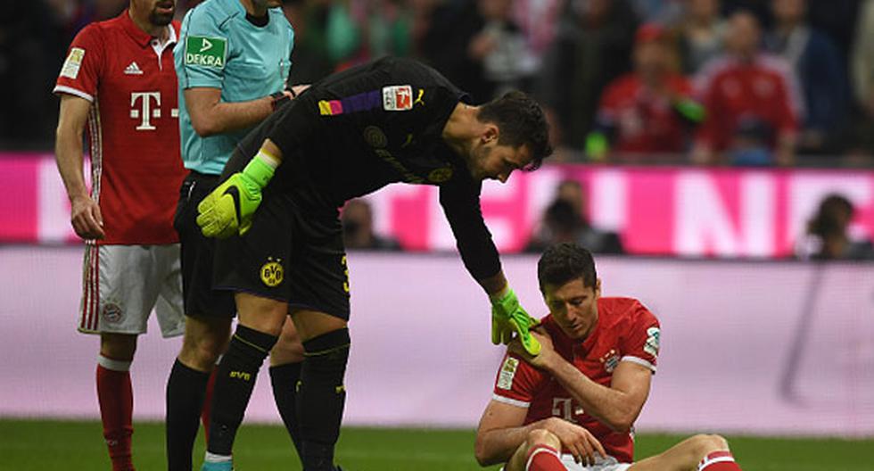 Robert Lewandowski no entrena con el BAyern Munich por lesión en el hombro | Foto: Getty
