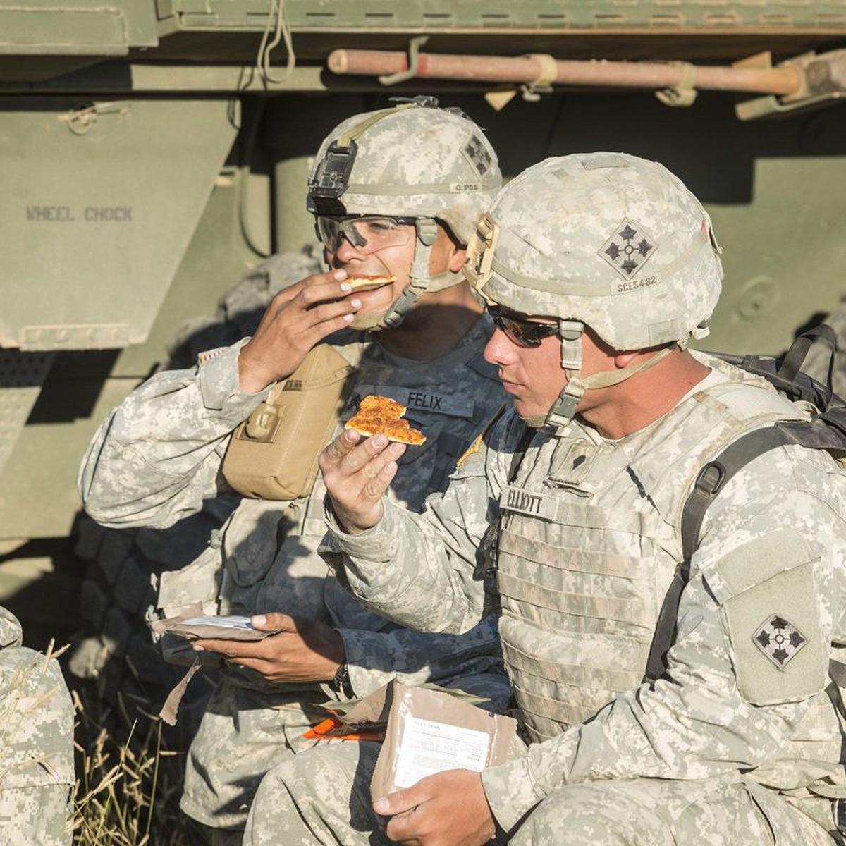 rs' prueban comida de supervivencia militar de EE.UU., REDES-SOCIALES