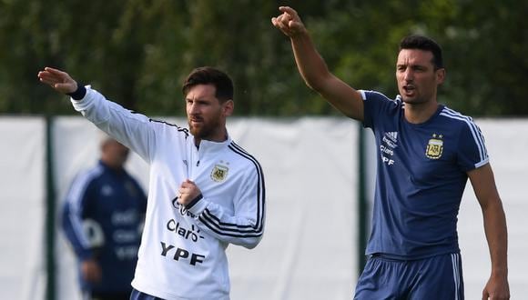 Lionel Scaloni: “No creo que Messi sea patrimonio de Argentina, sino del mundo”. (Foto: AFP)