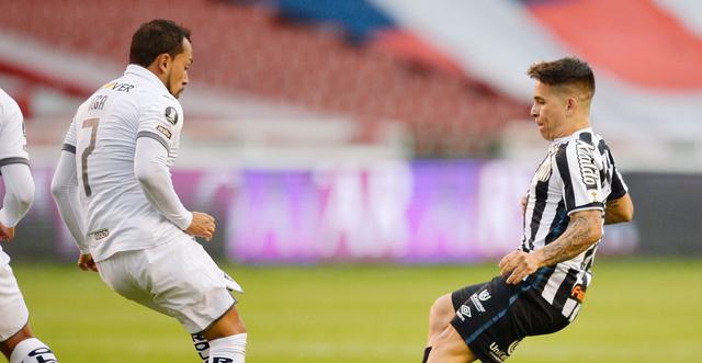 LDU - Santos, por Copa Libertadores. (Foto: AFP)