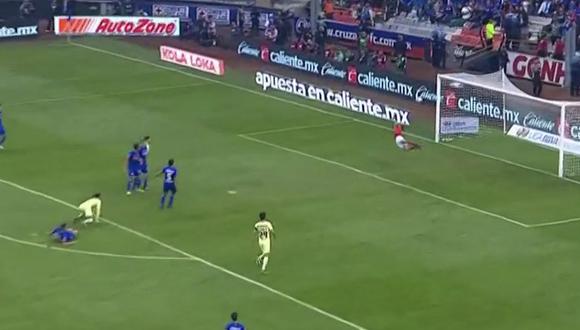 Gol de Edson Álvarez, defensor del América, al Cruz Azul en el minuto 50'. (Video: YouTube)