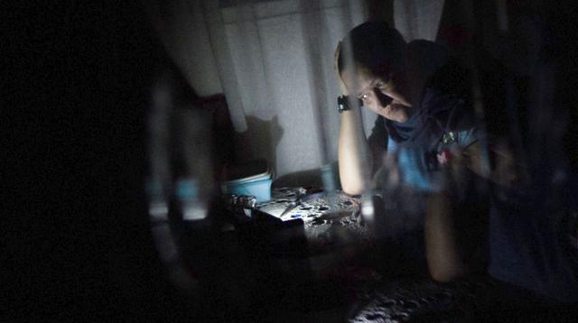 Apagón en Venezuela | Caos, desabastecimiento y muertes: El país petrolero vive más de 60 horas sin energía. (AFP)