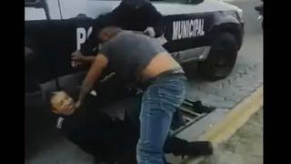Una mujer policía recibió una brutal golpiza a manos de un conductor durante un operativo en México
