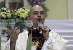 Brasil: Iglesia pide no ir a misas de cura excomulgado