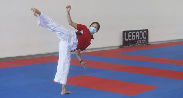 Alexandra Grande, la karateca nacional volvió a entrenar con miras a buscar un cupo en Tokio 2020. (Foto: :Mario Zapata Nieto / GEC)