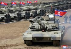Kim Jong-un supervisa y conduce un nuevo tipo de tanque en Corea del Norte