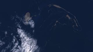 ¿Cómo surgió una gigantesca "isla" de piedra pómez que flota a la deriva en el océano Pacífico?