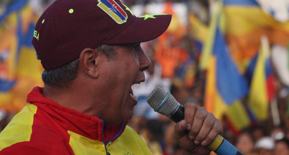 Falcón reiteró su promesa de pagar en dólares a los empleados públicos y pensionados y prometió que no defraudará \"al pueblo de Venezuela\". (Foto: EFE)
