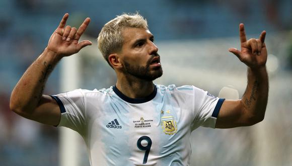 El 'Kun' le dijo adiós al fútbol a los 33 años, tras jugar por Independiente, Atlético Madrid, Manchester City y Barcelona. (Foto: AFP)