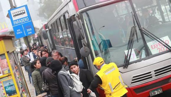 Con condiciones como estas no es extraño que, como informamos el año pasado, los colectivos amasen 2,2 millones de viajes diarios mientras que, sumados, el Metropolitano, los corredores viales y el metro de Lima alcanzan solo 1,6 millones.